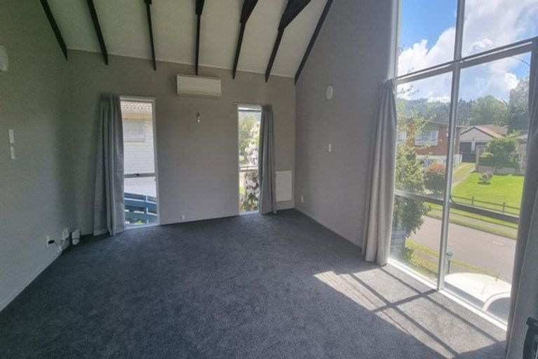 Photo of property in 2 Hinau Street, Pukehangi, Rotorua, 3015