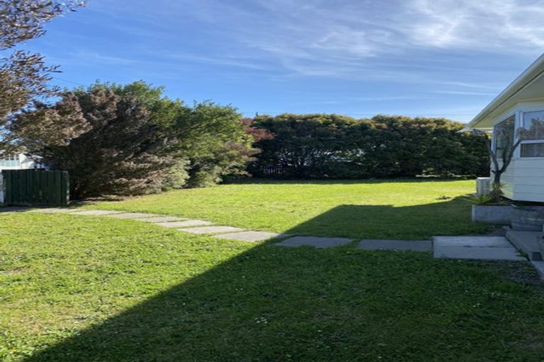 Photo of property in 12-14 Cork Street, Martinborough, 5711