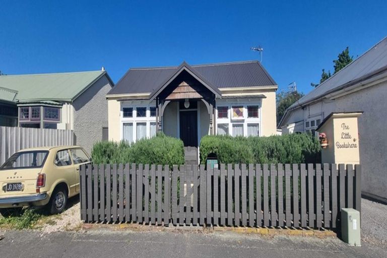 Photo of property in 977 Colombo Street, St Albans, Christchurch, 8014