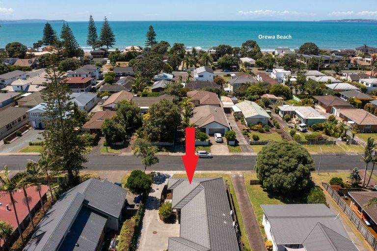 Photo of property in 16a Elizabeth Street, Orewa, 0931