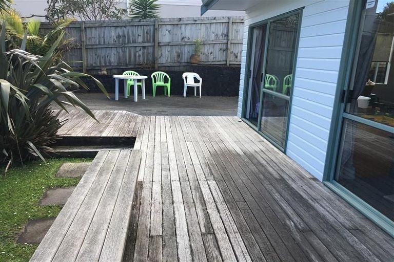 Photo of property in 322 Whangaparaoa Road, Stanmore Bay, Whangaparaoa, 0932