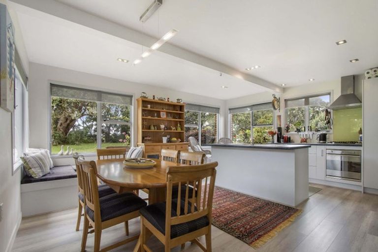 Photo of property in 10 Roretana Drive, Athenree, Katikati, 3177
