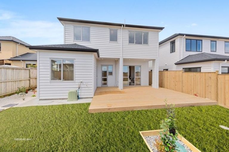 Photo of property in 29 Carrickdawson Drive, Flat Bush, Auckland, 2019