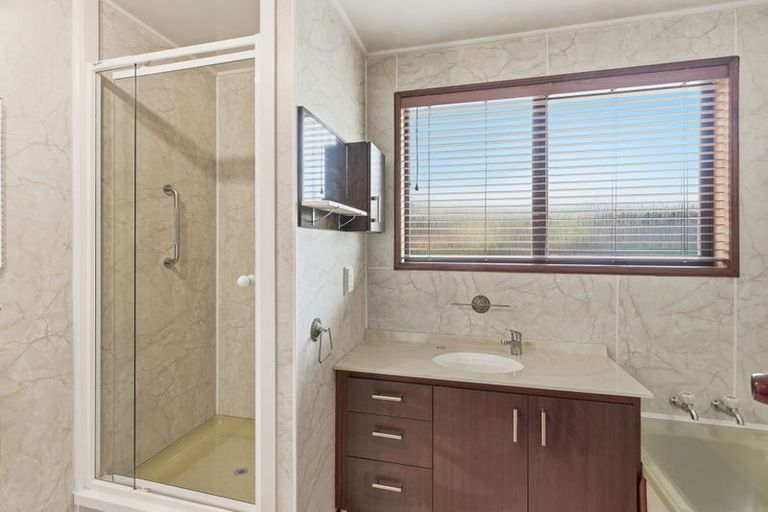 Photo of property in 12 Swithland Place, Avonhead, Christchurch, 8042