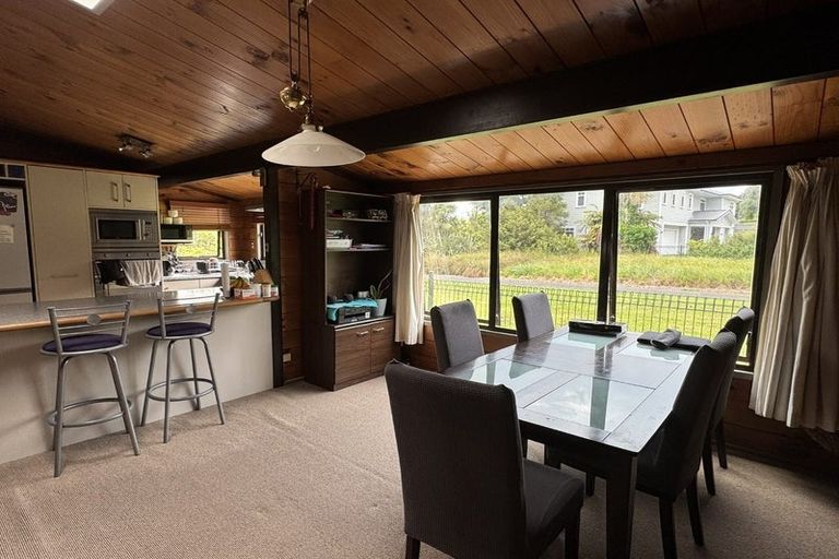 Photo of property in 128b Lake Crescent, Hamilton Lake, Hamilton, 3204