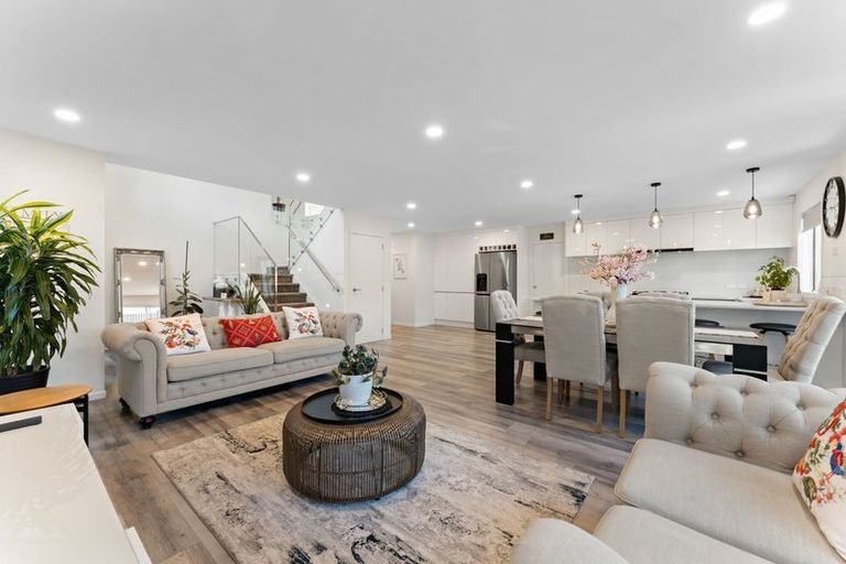 Photo of property in 24 Glendene Avenue, Glendene, Auckland, 0602