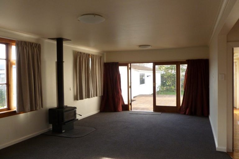 Photo of property in 62 Tilford Street, Woolston, Christchurch, 8062