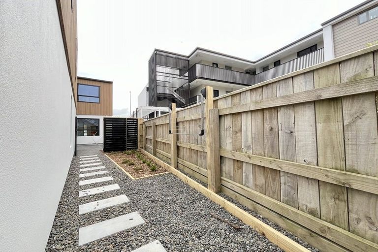 Photo of property in 12/92 Cambridge Terrace, Waterloo, Lower Hutt, 5011