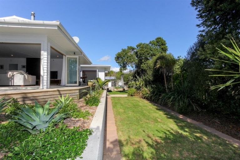 Photo of property in 22c Lismore Street, Strandon, New Plymouth, 4312