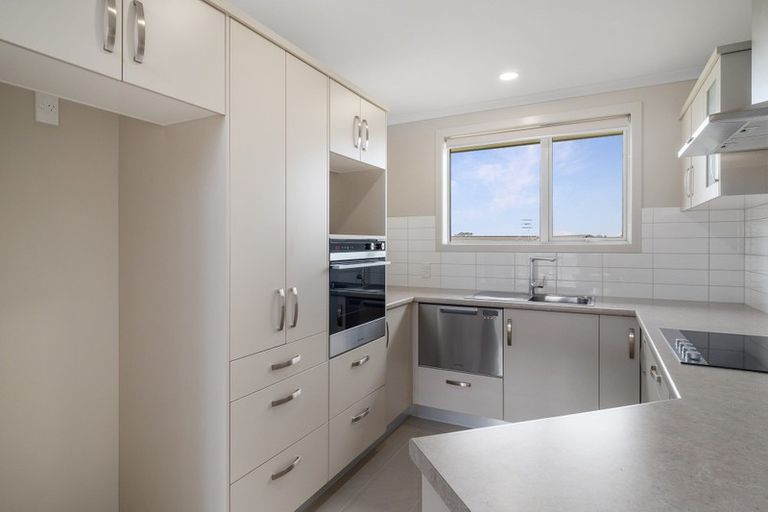 Photo of property in Waterview Estate, 86/4 Greystone Place, Omokoroa, 3114