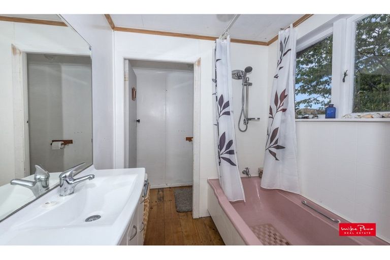 Photo of property in 3 View Road, Hikurangi, 0114