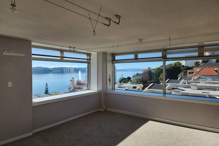 Photo of property in Jerningham Apartments, 20 Oriental Terrace, Oriental Bay, Wellington, 6011