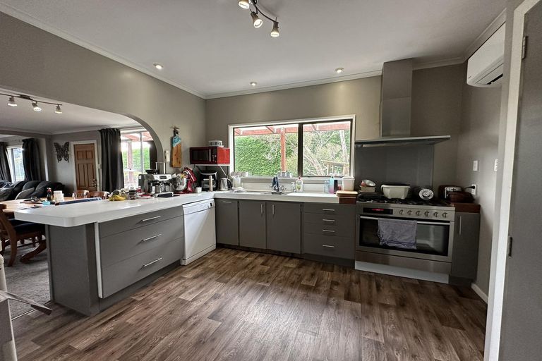 Photo of property in 25 Bedford Parade, Brighton, Dunedin, 9035