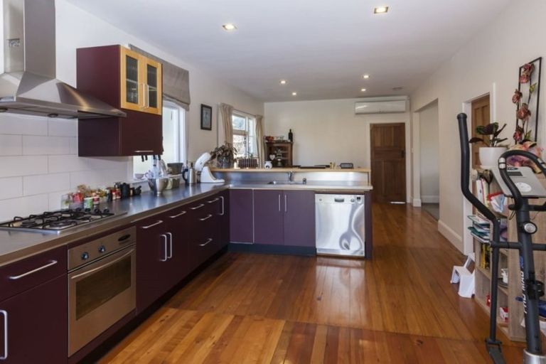 Photo of property in 82 Perry Street, Papanui, Christchurch, 8053