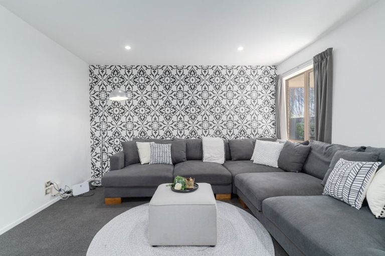 Photo of property in 37 Somerville Crescent, Aidanfield, Christchurch, 8025