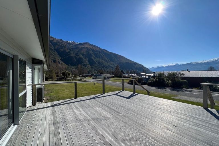 Photo of property in 1 Hector Close, Kingston, Athol, 9793