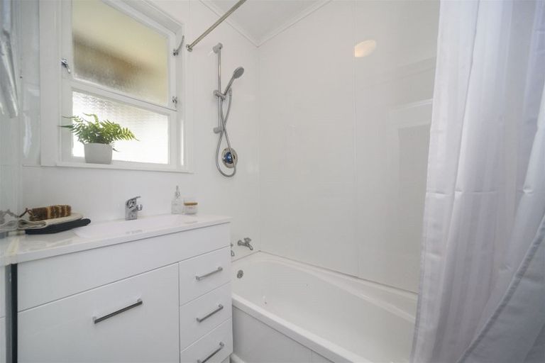 Photo of property in 86 Rugby Street, Awapuni, Palmerston North, 4412