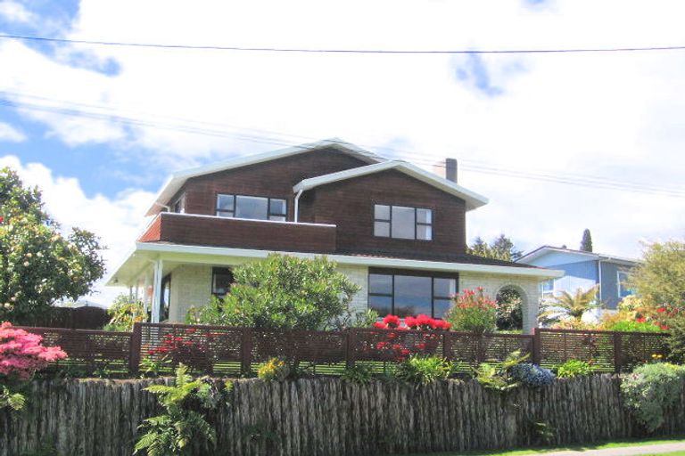 Photo of property in 78 Rokino Road, Hilltop, Taupo, 3330