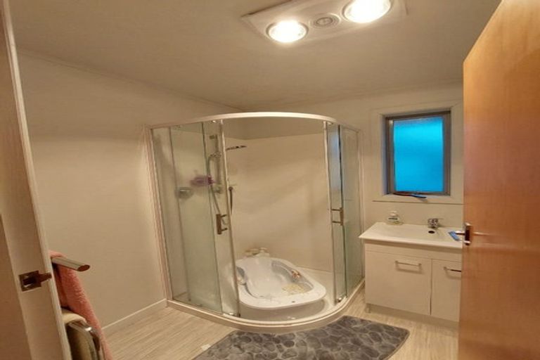 Photo of property in 1/183 Seaview Road, Westown, New Plymouth, 4310