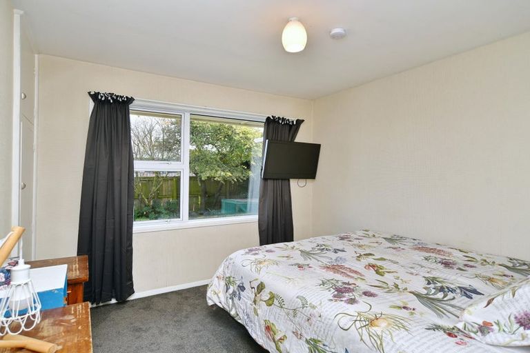 Photo of property in 53 Maces Road, Bromley, Christchurch, 8062