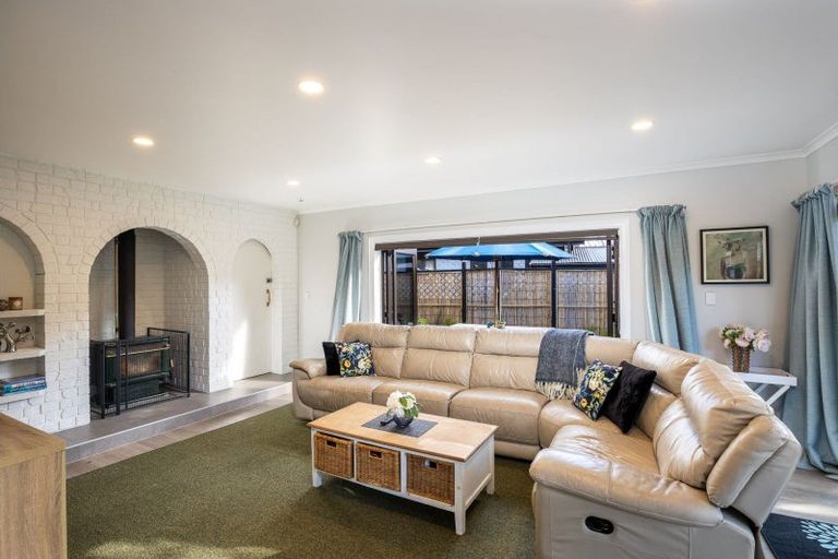 Photo of property in 9 Lombardy Place, Whalers Gate, New Plymouth, 4310