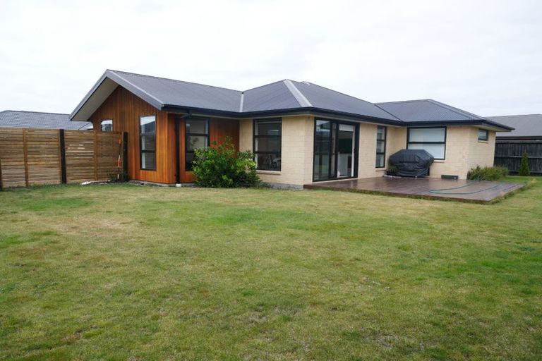 Photo of property in 14 Wakeman Way, Kaiapoi, 7630
