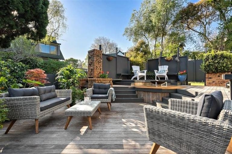 Photo of property in 10 Aylmer Court, Eastern Beach, Auckland, 2012