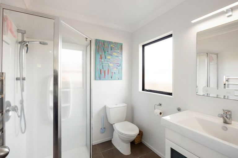 Photo of property in 14 Derbyshire Place, Dinsdale, Hamilton, 3204