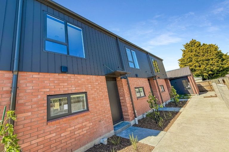 Photo of property in 2/34 Peer Street, Upper Riccarton, Christchurch, 8041