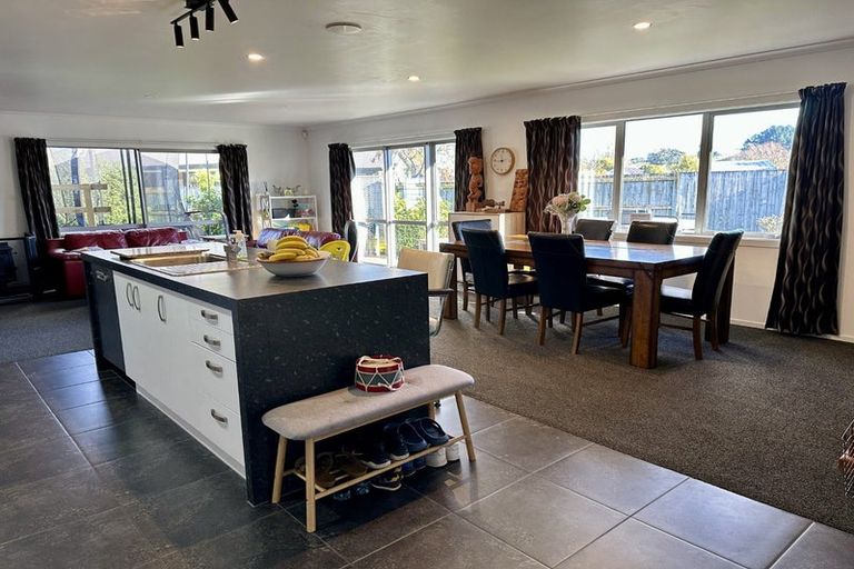 Photo of property in 24a Oak Crescent, Ashhurst, 4810