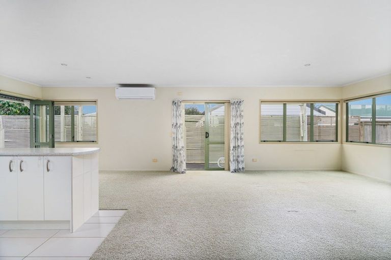 Photo of property in 11 Cholmondeley Crescent, Whitianga, 3510