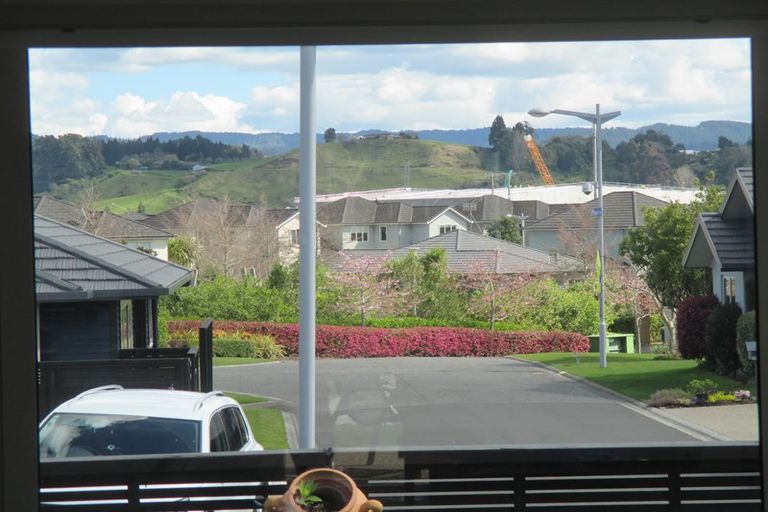 Photo of property in 53 Bridgewater Way, Pyes Pa, Tauranga, 3112