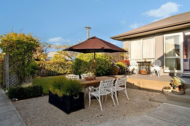 Photo of property in 16 Donegal Street, Belfast, Christchurch, 8051