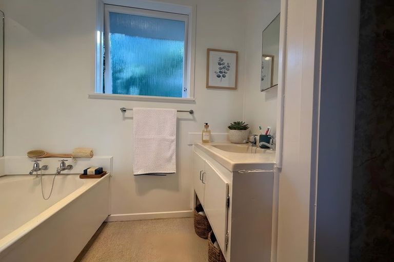 Photo of property in 15 Sunline Avenue, Massey, Auckland, 0614