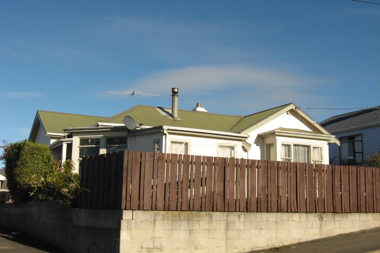 Photo of property in 12 Argyle Street, Mornington, Dunedin, 9011