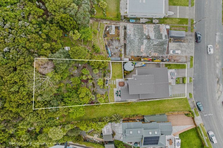 Photo of property in 21 Te Maika Road, Ngunguru, Whangarei, 0173