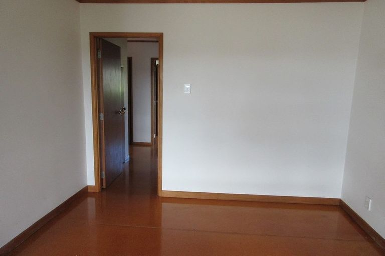 Photo of property in 22 Tindalls Bay Road, Tindalls Beach, Whangaparaoa, 0930