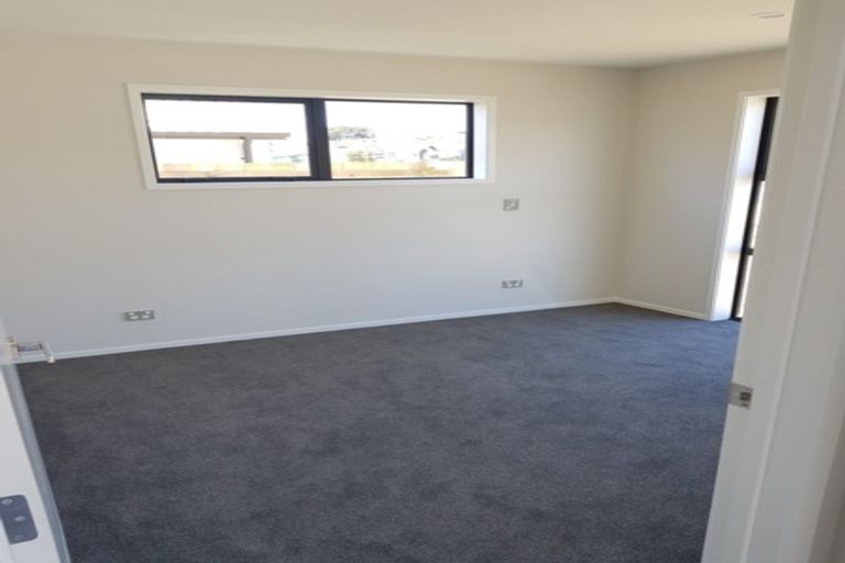 Photo of property in 22b Pakaraka Drive, Papakura, 2110