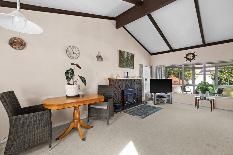 Photo of property in 5 Wallace Way, Havelock North, 4130