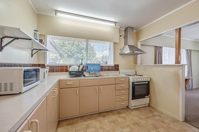 Photo of property in 16 Bacot Place, Howick, Auckland, 2014