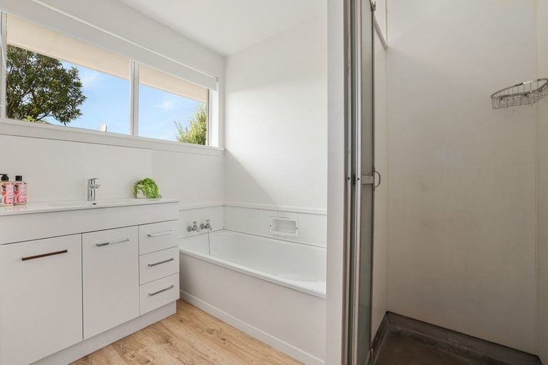 Photo of property in 1/4 Nanette Street, Upper Riccarton, Christchurch, 8041