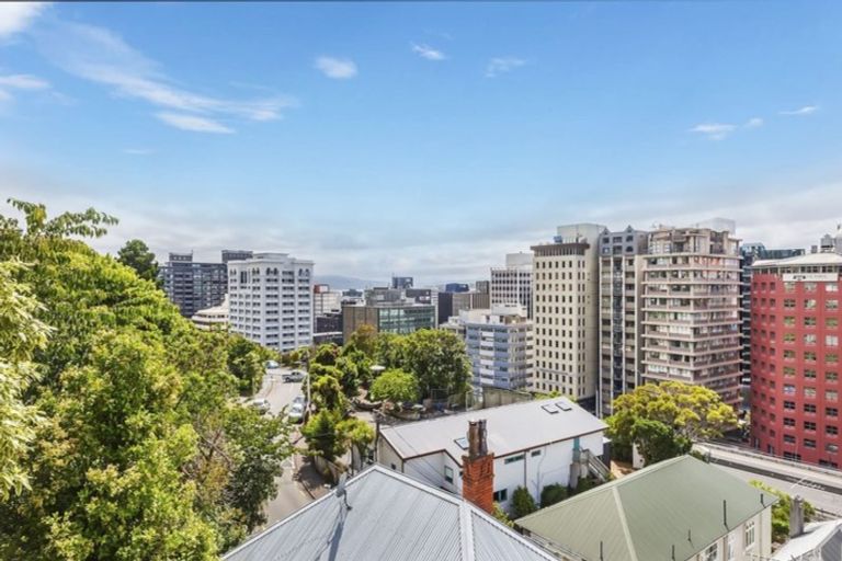 Photo of property in 21af1 Talavera Terrace, Kelburn, Wellington, 6012