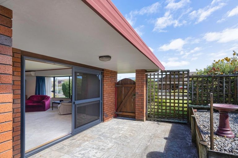 Photo of property in 74 Cedar Drive, Paraparaumu Beach, Paraparaumu, 5032