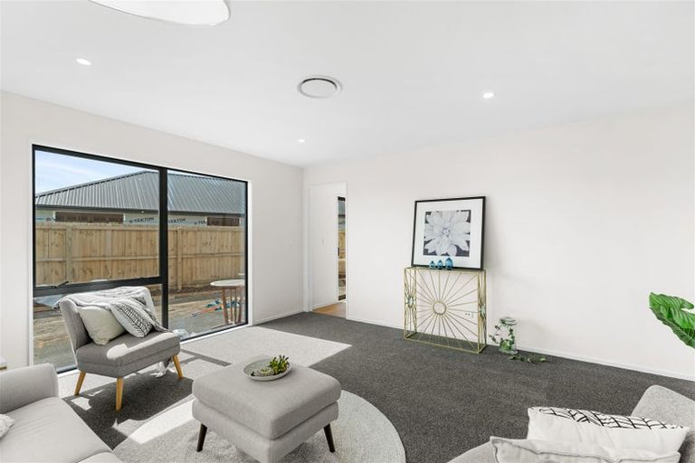 Photo of property in 6 Cabbage Close, Halswell, Christchurch, 8025