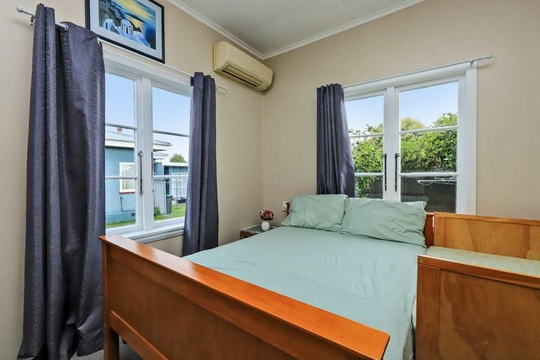 Photo of property in 1103 Heretaunga Street East, Parkvale, Hastings, 4122