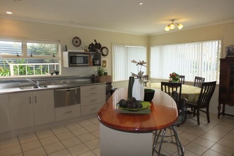 Photo of property in 72a Seabury Avenue, Foxton Beach, Foxton, 4815