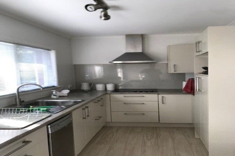 Photo of property in 4/1 Hythe Terrace, Mairangi Bay, Auckland, 0630