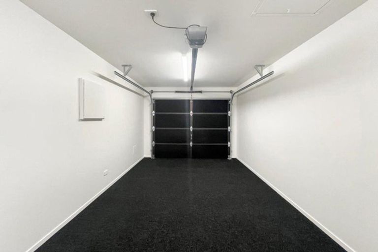 Photo of property in 2/25 Sandwich Road, Saint Andrews, Hamilton, 3200