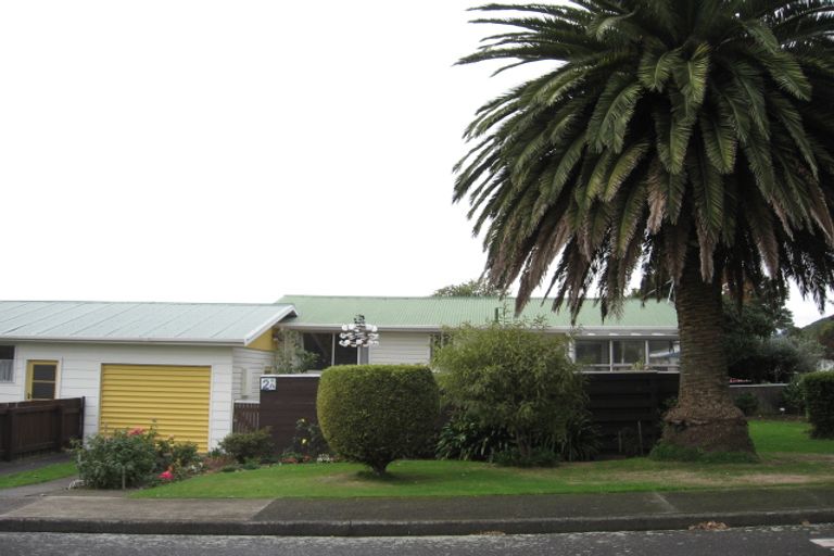 Photo of property in 2 Buckley Grove, Paraparaumu, 5032