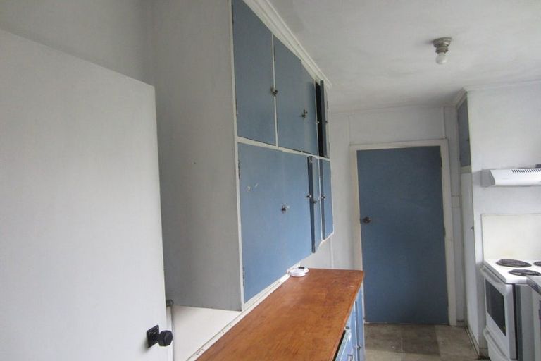 Photo of property in 27 Bell Street, Tawa, Wellington, 5028